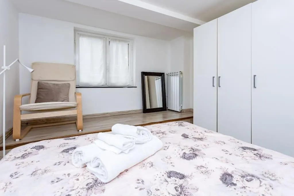 Apartment Adorno 2 - Affitti Brevi Italia Genua